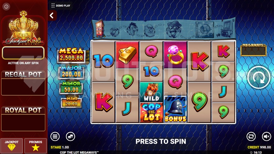 Игровое поле окружено различными бонусами Trail, джекпотами Cash Prize и функциями Jackpot King