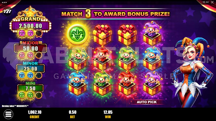 Бонусная игра с 12 различными ячейками для выбора.