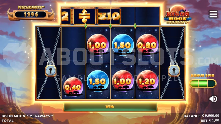 Семь денежных символов на барабанах в функции Связь и выигрыш.